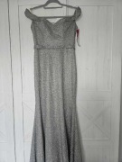 Sprzedam piękne suknie wieczorowe 