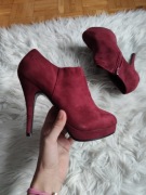 Bordowe botki szpilki 39