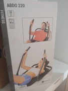  ABDO 220 Przyrząd do ćwiczenia mięśni brzucha 
