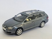 VW Golf Variant Autoart piękny model 1/43 