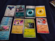 13 kart pokemon z kolekcji Scarlet&Violet