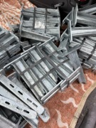 Wspornik ocynkowany typu T 200mm wysięgnik wzmacniany do koryt SOLIDNY