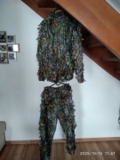 Strój maskujący do założenia na ubranie