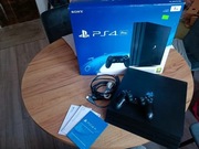 Playstation 4 pro 1Tb w świetnym stanie 