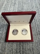 10 zł x 2 szt. Stanisław August Poniatowski 2005r.Ag 925 w pudełku mahoń