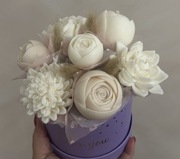 Flower box ze świec sojowych Dzień Matki urodziny chrzest ślub