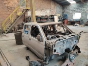 Karoseria Nissan D22 zmota, klatka