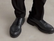 Hugo Boss  dł. wkładki 28,2 cm roz. 42/43, skóra - ciemnoszare