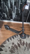 Hulajnoga elektryczna Segway Ninebot KickScooter F2 Pro