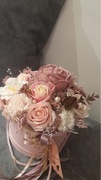 Flower Box z mydlanych kwiatów z topperem, pierwsza komunia święta