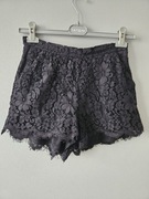 Czarne szorty spodenki damskie z koronki gruby materiał Amisu S 36