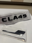 Znaczek emblemat CLA 45s czarny