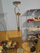 Lampa podłogowa ciemniaczem 