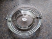 Popielniczka ze szkła o średnicy 26 cm, PRL