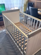 Łóżeczko dziecięce 