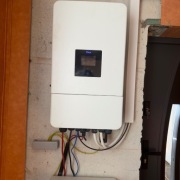 Sprzedam Falownik Hybrydowy z Magazynem energii OKAZJA!!