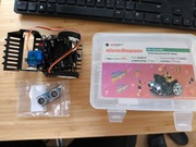 micro:Maqueen z ładowarką czołową - platforma robota dla micro:bit 