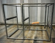 Metalowa klatka z dildo bondage BDSM kajdanki meble