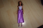 Barbie   Księżniczka teresa w fioletowym stroju