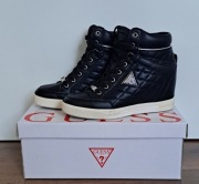Guess koturny sneakersy