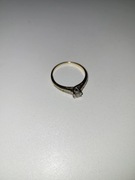 Złoty pierścionek z cyrkoniami 18.5mm