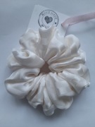 Kremowa jedwabna gumka do włosów 100% jedwab naturalny paseczki 