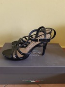 Używane szpilki firmy Kazar