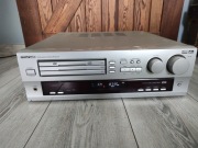 Amplituner UNIVERSUM DVD-DR 4015