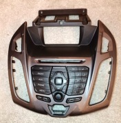 Panel radia atrapa kokpitu Ford Tourneo Connect mk. 2 2017r. (2014-21)