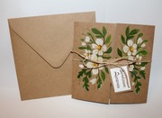 Kartka ręcznie malowana białe kwiaty stokrotki margaretki ślub urodziny itp