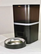 Automatyczny podajnik karmy 6L WiFi – aplikacja – NOWY – LICYTACJA