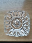 Mała kwadratowa salaterka kryształowa