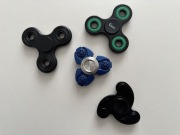 Fidget Spinner - zestaw czterech fidget spinnerów