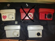 Stary telefon przewodowy TULIPAN