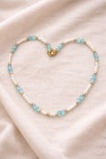 Naszyjnik choker biało turkusowy złote przekładki minimalistyczny