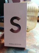 Samsung Galaxy S21 FE 5G 6GB/ 128 GB + nowe etui gratis
