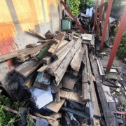 Drewno na opał po rozbiórce szopy 