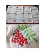 Vintage ludowy rękodzieło cepelia ręcznie haftowany obrus serweta jarzębina