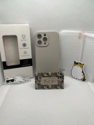 Etui iPhone 16 pro Zestaw Ochronny goodvish 4 w 1 do iPhone'a