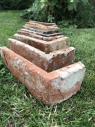 Narożniki ze starej cegły, lica.