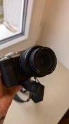 Sony Alpha 7c (srebrny) z obiektywem