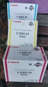 Tonery Canon C-EXV 21 zestaw kolorów CMY oryginlały