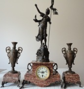 PIĘKNY ZEGAR KOMINKOWY ZE ŚWIECZNIKAMI