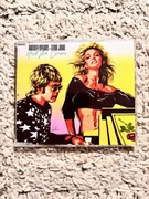 Britney Spears - Hold Me Closer CDS