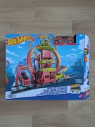HOT WHEELS CITY ZESTAW TORÓW REMIZA STRAŻACKA SUPERPĘTLA HKX41 + AUTKO