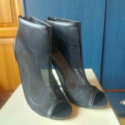 Włoskie buty na szpilce ze złotej kolekcji roz40 / 26 cm