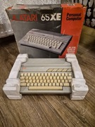 Atari 65XE- z pudełkiem i wytłoczkami