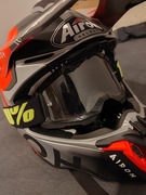 Buzzer Fox Titan + Kask Airoh Twist 2.0