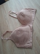 biustonosz damski w rozmiarze 110C- nowy