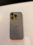 iPhone 15 Pro uszkodzony